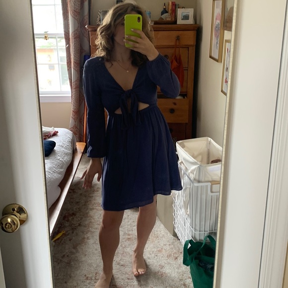 Roxy Tie Front Bubble Sleeve Mini Dress - Picture 1 of 2